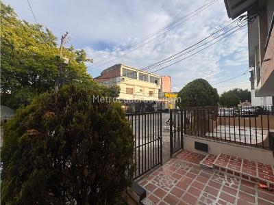 Casa de 5 alcobas en venta en Camino Real, Cali, 352 m² · foto 8 de 19