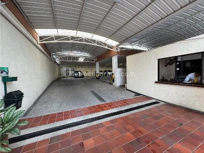 Apartamento de 4 alcobas en venta en Cañaveralejo, Cali, 105 m² · foto 7 de 20