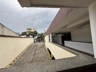 Apartamento de 4 alcobas en venta en Cañaveralejo, Cali, 105 m² · foto 14 de 20