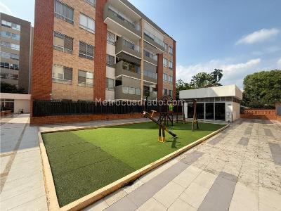 Apartamento en venta en Pance, Cali · foto 3 de 15