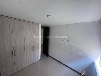 Apartamento en venta en Valle Del Lili, Cali · foto 3 de 18