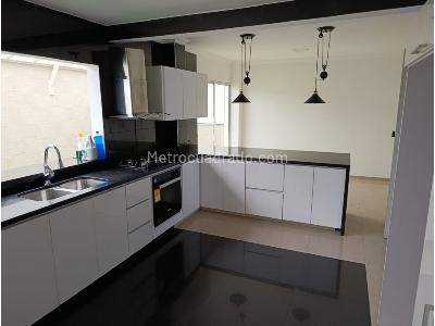 Casa de 4 alcobas en venta en Ciudad Jardin, Cali, 243 m² · foto 4 de 20