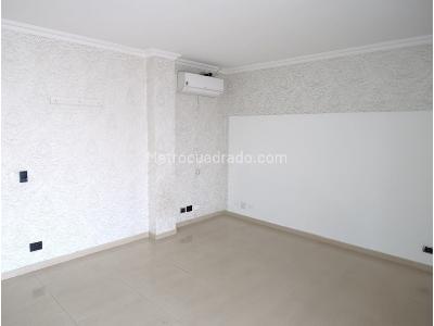 Casa de 4 alcobas en venta en Ciudad Jardin, Cali, 243 m² · foto 8 de 20