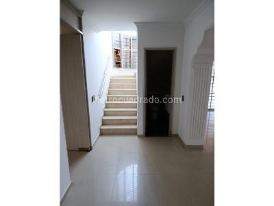 Casa de 4 alcobas en venta en Ciudad Jardin, Cali, 243 m² · foto 10 de 20