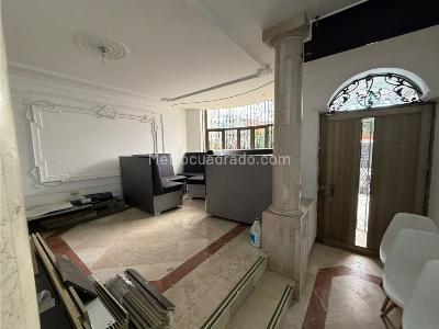 Casa de 5 alcobas en venta en El Ingenio, Cali, 450 m² · foto 2 de 20
