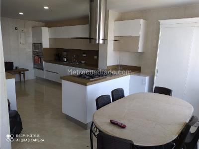 Apartamento de 4 alcobas en venta en Santa Teresita, Cali, 268 m² · foto 11 de 20