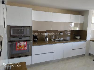 Apartamento de 4 alcobas en venta en Santa Teresita, Cali, 268 m² · foto 16 de 20