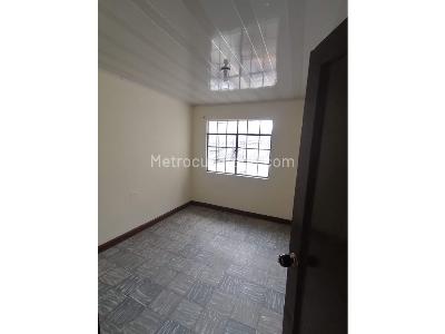 Casa de 5 alcobas en venta en Las Delicias, Cali, 240 m² · foto 3 de 15