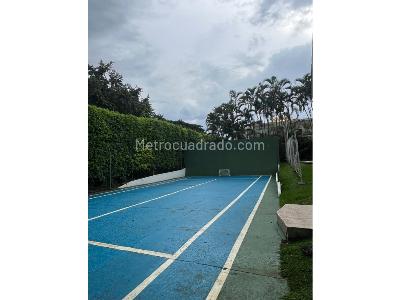 Casa de 5 alcobas en venta en Ciudad Jardin, Cali, 1050 m² · foto 19 de 20