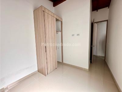 Apartamento de 3 alcobas en venta en Envigado Centro, Envigado, 80 m² · foto 11 de 13