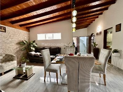 Apartamento en venta en Laureles, Medellín · foto 2 de 20