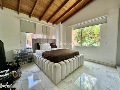 Casa de 5 alcobas en venta en El Poblado, Medellín, 431 m² · foto 14 de 20