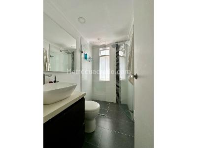 Casa de 5 alcobas en venta en El Poblado, Medellín, 431 m² · foto 16 de 20