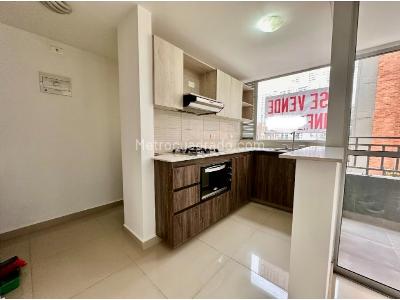 Apartamento de 3 alcobas en venta en Santa Catalina, Itagüí, 73 m² · foto 6 de 16