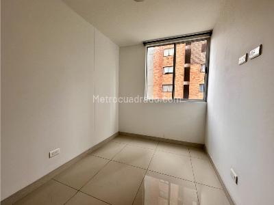 Apartamento de 3 alcobas en venta en Santa Catalina, Itagüí, 73 m² · foto 7 de 16