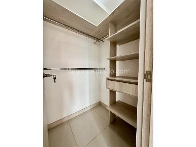 Apartamento de 3 alcobas en venta en Santa Catalina, Itagüí, 73 m² · foto 15 de 16