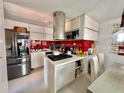 Apartamento en venta en El Poblado, Medellín · foto 9 de 20