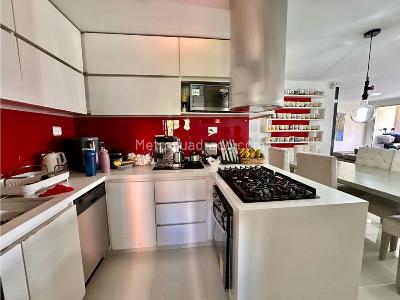 Apartamento en venta en El Poblado, Medellín · foto 10 de 20