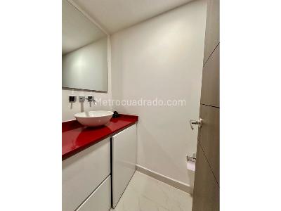 Apartamento en venta en El Poblado, Medellín · foto 13 de 20