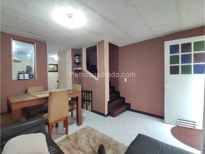 Casa de 1 alcoba en venta en Suba Compartir, Bogotá, 50 m² · foto 2 de 16