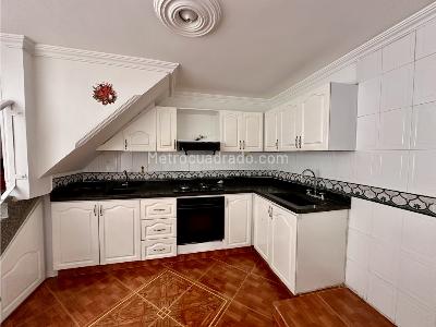 Apartamento de 3 alcobas en venta en Envigado Centro, Envigado, 130 m² · foto 6 de 20