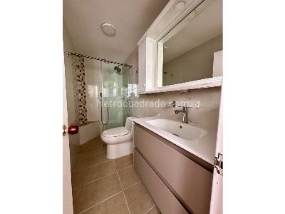 Apartamento de 3 alcobas en venta en Envigado Centro, Envigado, 130 m² · foto 18 de 20