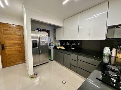 Casa de 3 alcobas en venta en Camino Verde, Envigado, 138 m² · foto 6 de 20