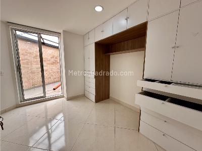 Apartamento en venta en El Carmelo, Sabaneta · foto 8 de 13