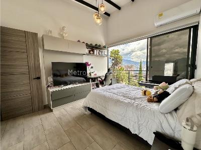 Casa de 4 alcobas en venta en Las Lomitas, Sabaneta, 1100 m² · foto 10 de 16