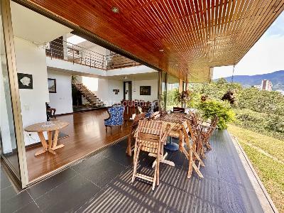 Casa de 5 alcobas en venta en Las Lomitas, Sabaneta, 570 m² · foto 3 de 20