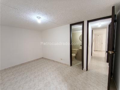 Apartamento de 3 alcobas en venta en Tierra Buena, Bogotá, 55 m² · foto 2 de 11