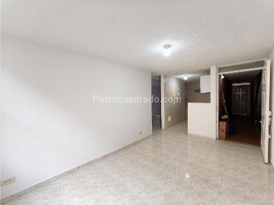 Apartamento de 3 alcobas en venta en Tierra Buena, Bogotá, 55 m² · foto 8 de 11