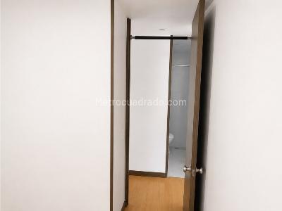 Apartamento de 3 alcobas en venta en Suba Pinar, Bogotá, 56 m² · foto 12 de 13