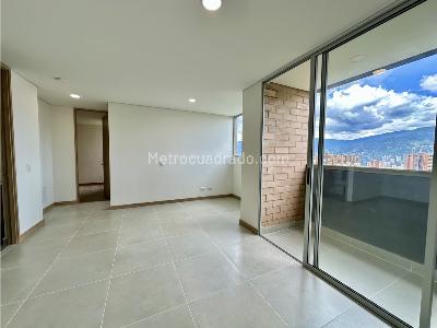 Apartamento de 2 alcobas en venta en Itagui Ditaires, Itagüí, 62 m² · foto 13 de 20
