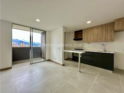 Apartamento de 2 alcobas en venta en Itagui Ditaires, Itagüí, 62 m² · foto 15 de 20