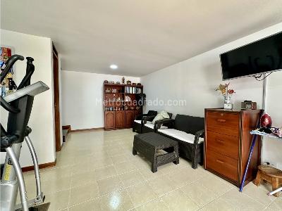 Casa en venta en Suramerica, Itagüí · foto 2 de 20