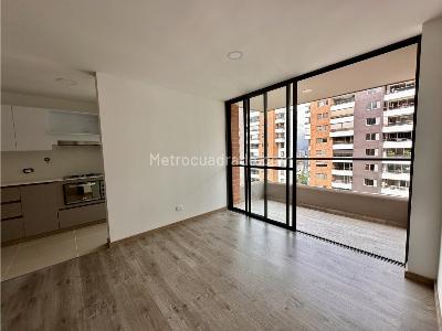 Apartamento de 2 alcobas en venta en El Carmelo, Sabaneta, 70 m² · foto 2 de 20