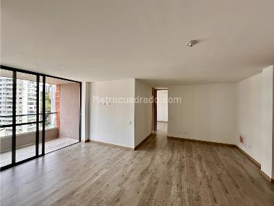 Apartamento de 2 alcobas en venta en El Carmelo, Sabaneta, 70 m² · foto 11 de 20