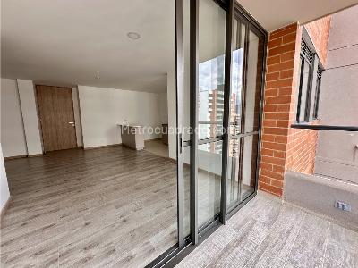 Apartamento de 2 alcobas en venta en El Carmelo, Sabaneta, 70 m² · foto 17 de 20