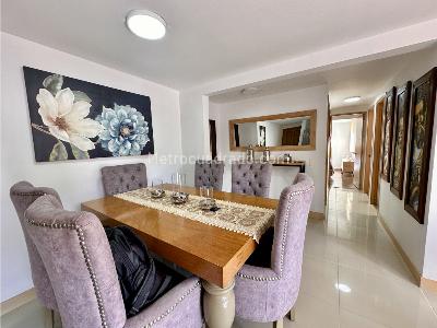 Apartamento de 3 alcobas en venta en Cañaveralejo, Sabaneta, 72 m² · foto 2 de 20