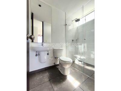 Apartamento de 3 alcobas en venta en Cabañas, Bello, 91 m² · foto 12 de 20
