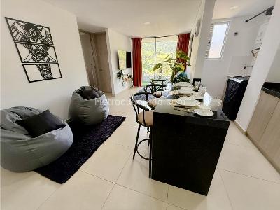 Apartamento de 2 alcobas en venta en La Doctora, Sabaneta, 58 m² · foto 10 de 20