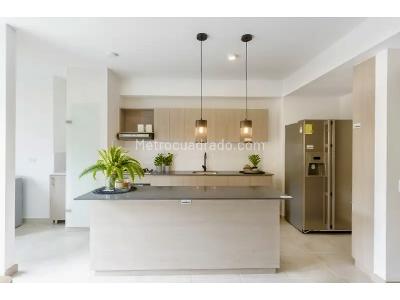 Apartamento de 3 alcobas en venta en Chimeneas, Itagüí, 63 m² · foto 12 de 19