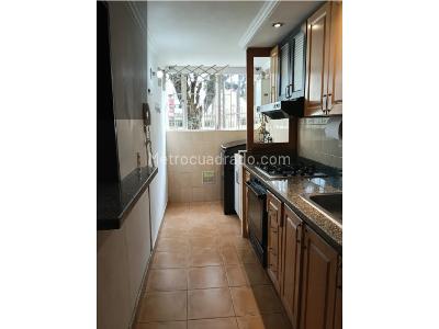 Apartamento en venta en Mazuren, Bogotá · foto 2 de 17