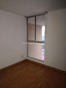 Apartamento de 3 alcobas en venta en Aures Corinto, Bogotá, 66 m² · foto 13 de 20