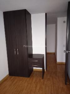 Apartamento de 3 alcobas en venta en Aures Corinto, Bogotá, 66 m² · foto 9 de 20