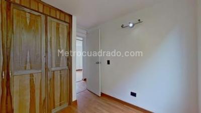 Apartamento de 3 alcobas en venta en Plaza Baviera Iv, Bogotá, 56 m² · foto 12 de 20