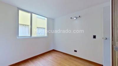 Apartamento de 3 alcobas en venta en Plaza Baviera Iv, Bogotá, 56 m² · foto 18 de 20
