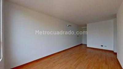 Apartamento de 3 alcobas en venta en Plaza Baviera Iv, Bogotá, 56 m² · foto 7 de 20