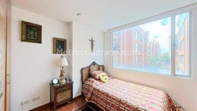 Apartamento de 3 alcobas en venta en Nueva Santa Barbara, Bogotá, 107 m² · foto 11 de 20